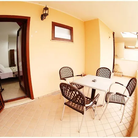 לינה וארוחת בוקר Beb Marina טורטורה