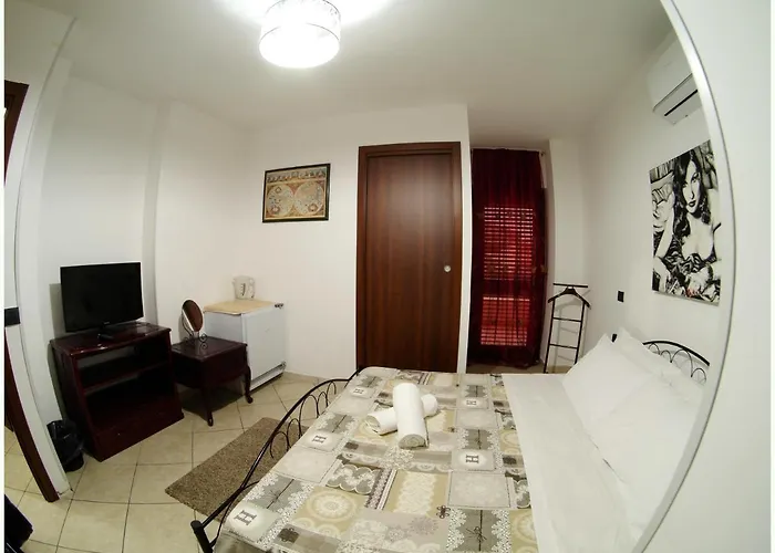 Beb Marina Alojamento de Acomodação e Pequeno-almoço Tortora